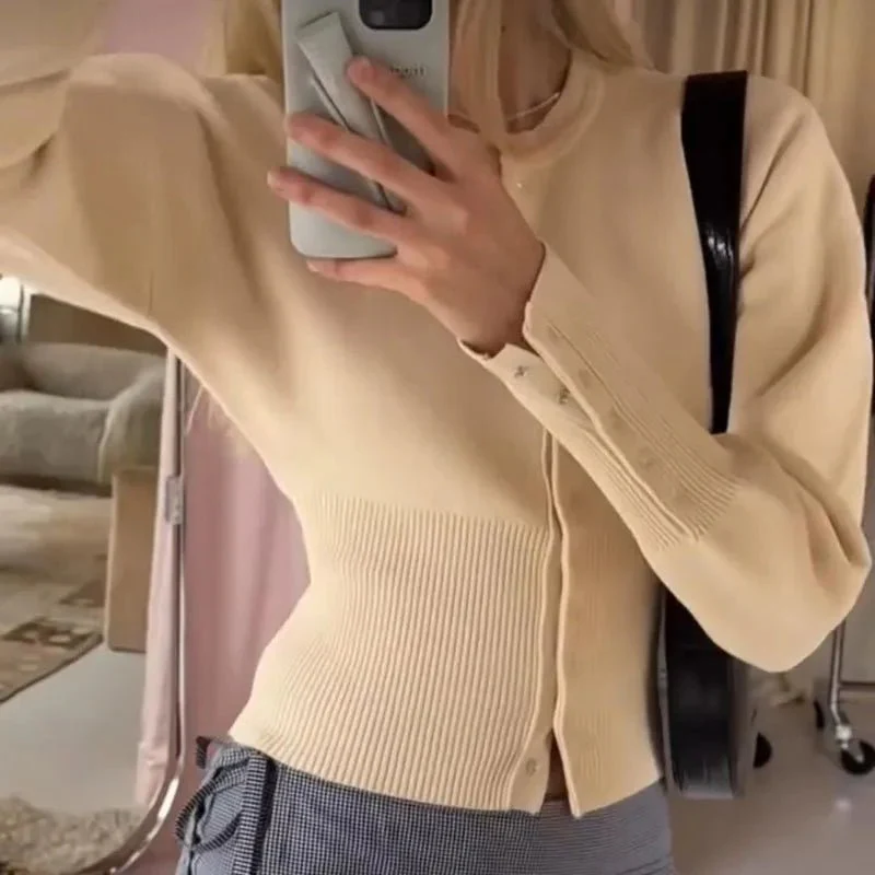 Alice Cardigan Sweater with Round Neck - Image 7