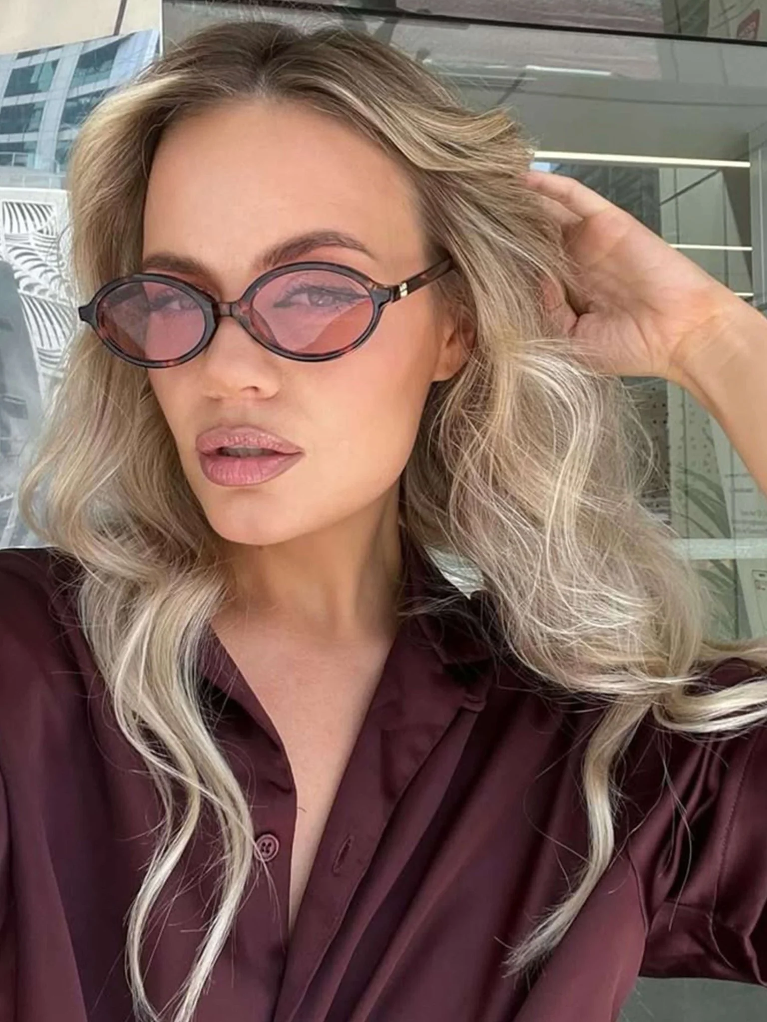 Clarence Oval Sunglasses - Image 4