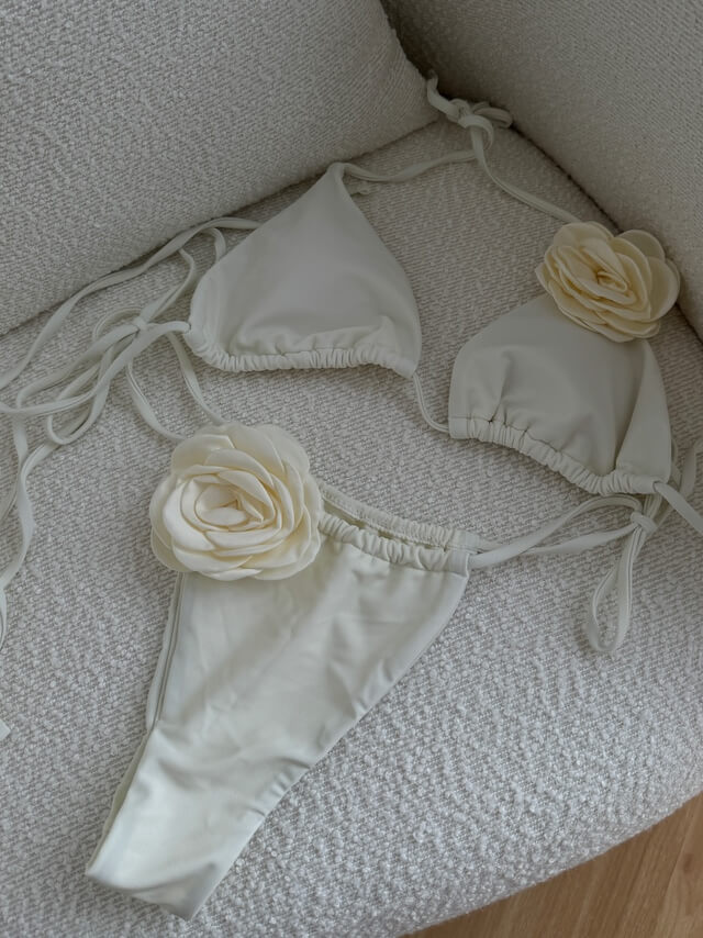Triangel Rose Bikini - Image 3
